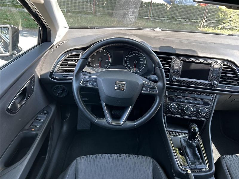 Seat Leon 2,0 TDi 110 kW DSG  Full LED - fotka 17 z 45