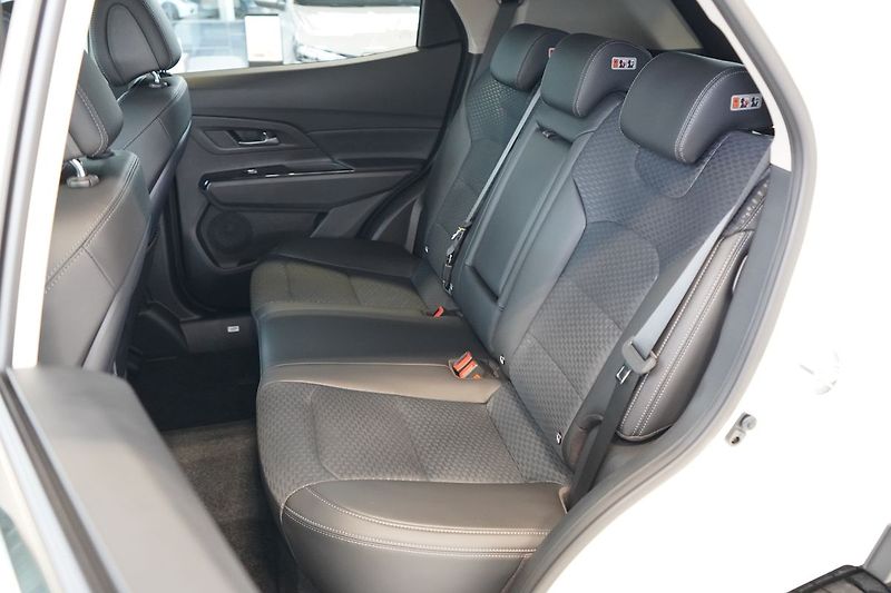 KGM Korando (2026) ELEGANT 1.5 GDI-T 72706 - fotka 9 z 15
