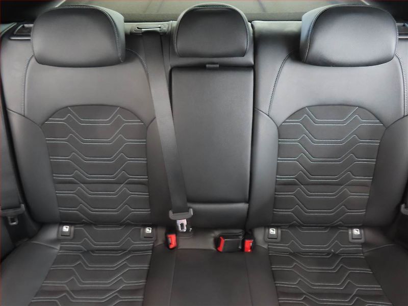 Kia XCeed (2026) 1.6 T-GDI, Ad. tempomat - fotka 10 z 14