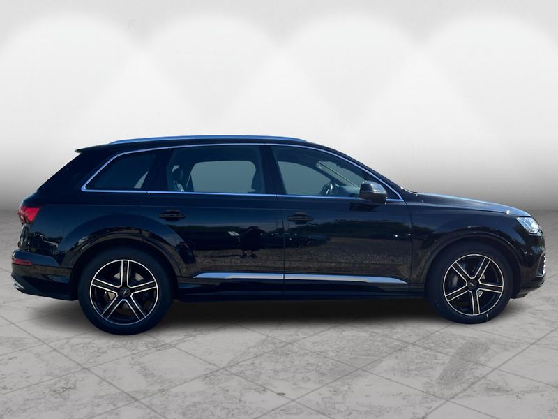 Audi Q7 50TDi quattro S-line - fotka 8 z 24