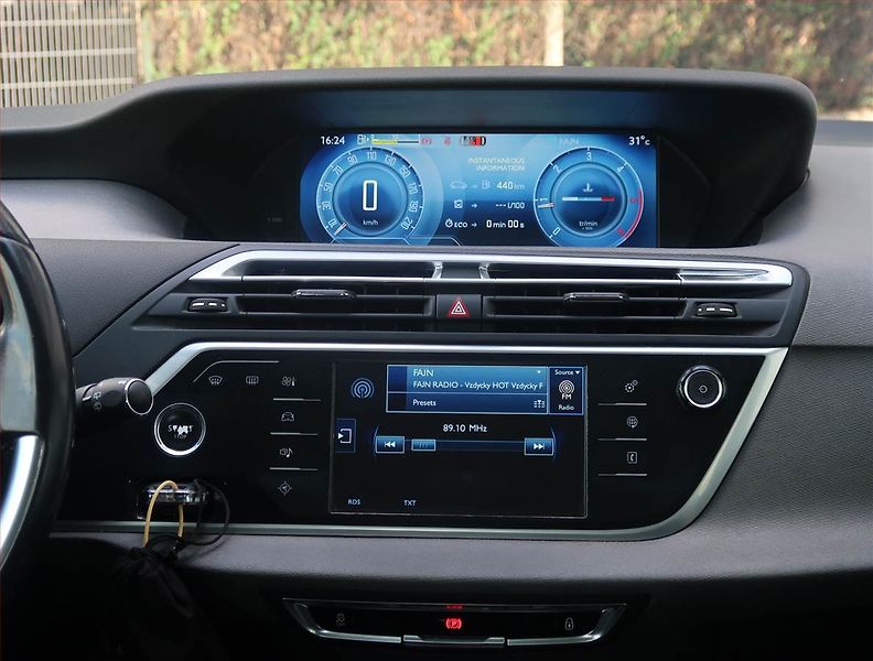 Citroën C4 Picasso (2014) 1.6 HDi, Serv.kniha, Navi - fotka 12 z 16