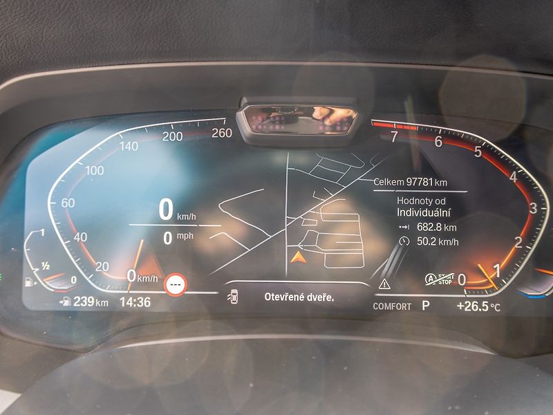 BMW X7 (2019) ČR 3.0i 250KW 7sed – INDIVIDUÁ - fotka 24 z 49