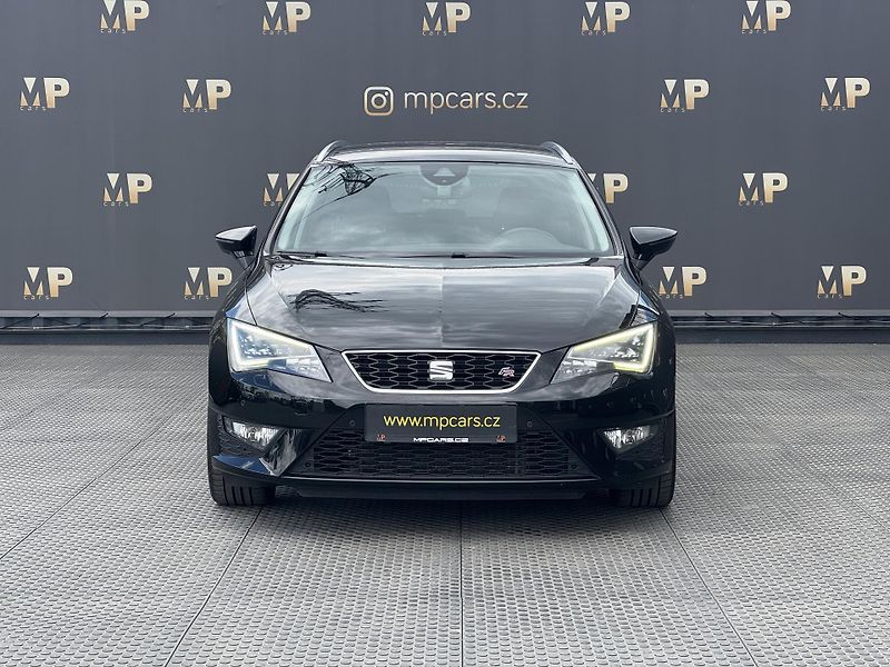Seat Leon (2016) 1.4TSi 110kW FR, FullLED RZV - fotka 2 z 47