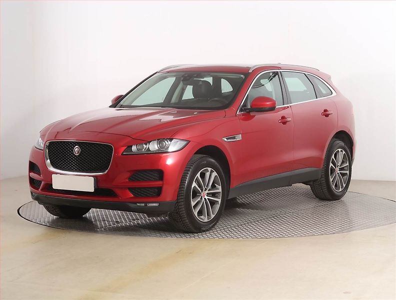 Jaguar F-Pace (2017) 20d AWD, 4X4, Automat, Kůže - fotka 2 z 19