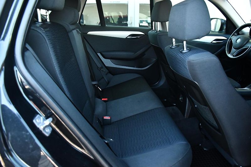 BMW X1 xDrive18d 2xKOLA - fotka 29 z 37