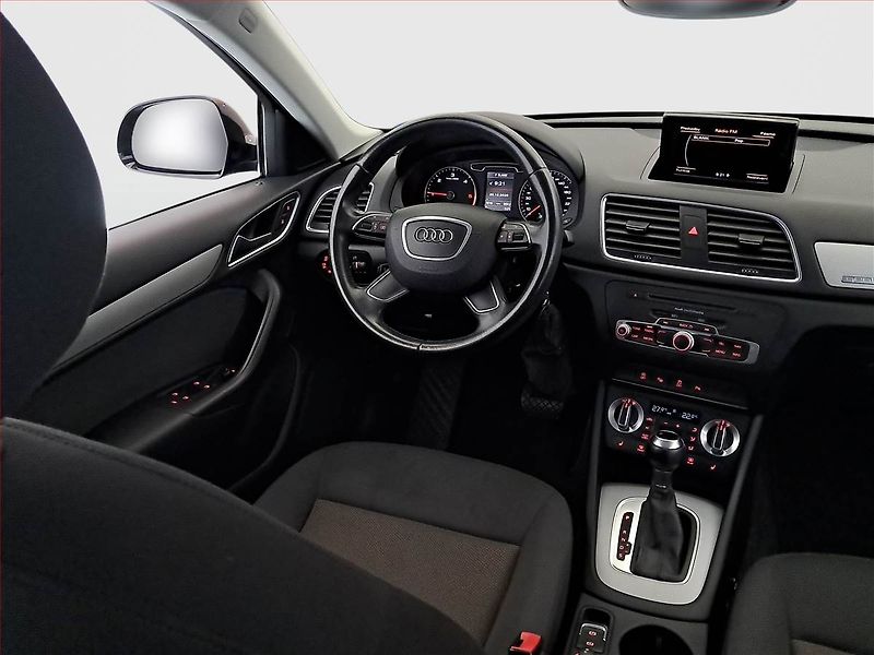 Audi Q3 (2012) 2.0 TDI, 4X4, Automat - fotka 7 z 24