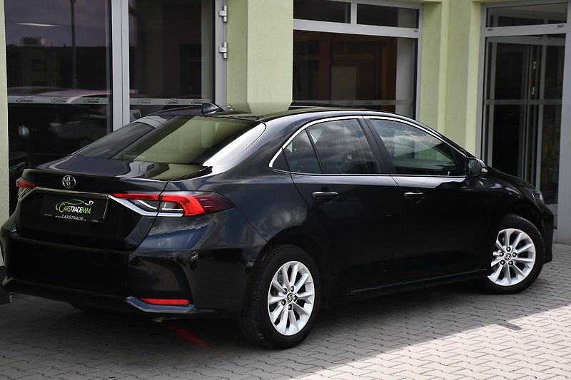 Toyota Corolla 1.5VVT-i 1M 2xKOLA  - fotka 4 z 36
