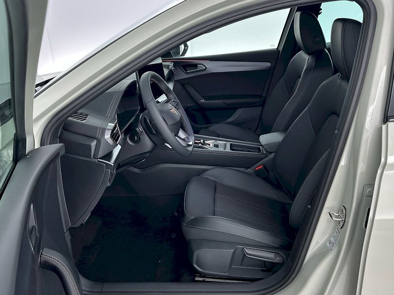 Cupra Leon (2026) ST 2.0 TSI 150kW 4x4 DSG - fotka 7 z 34