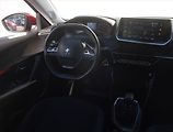 Peugeot 2008 (2020) 1.2 PureTech, ČR,1.maj - náhled 7