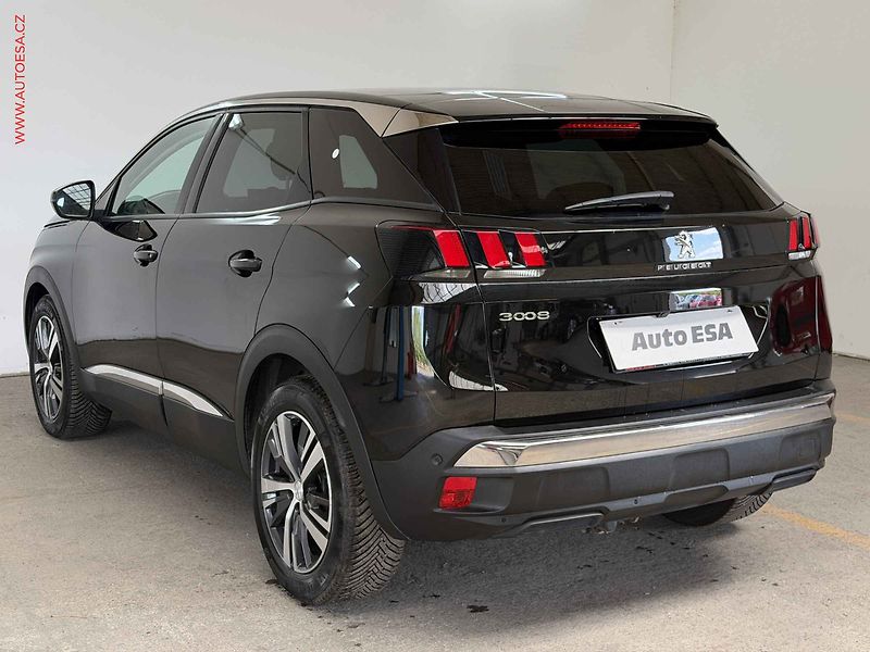Peugeot 3008 (2023) 1.2PT, Allure, AT, LED, TZ - fotka 6 z 18