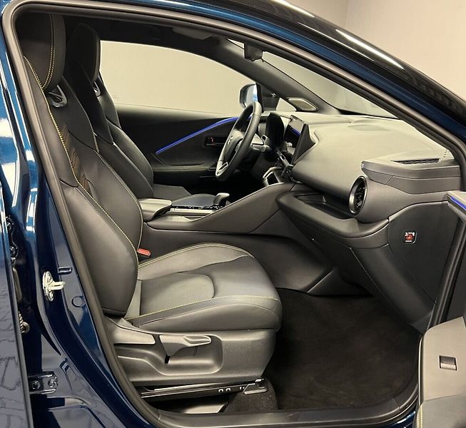 Toyota C-HR 2,0 HYBRID AT AWD EXECUTIVE PR - fotka 10 z 19