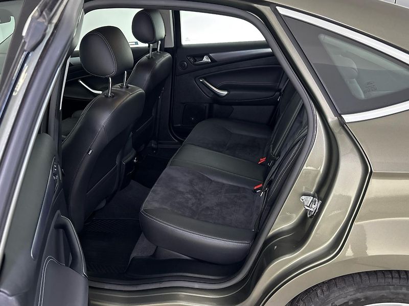 Ford Mondeo Titanium - fotka 8 z 28