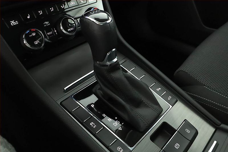 Škoda Superb (2020) 2.0 TDI, Automat, Navi - fotka 10 z 19