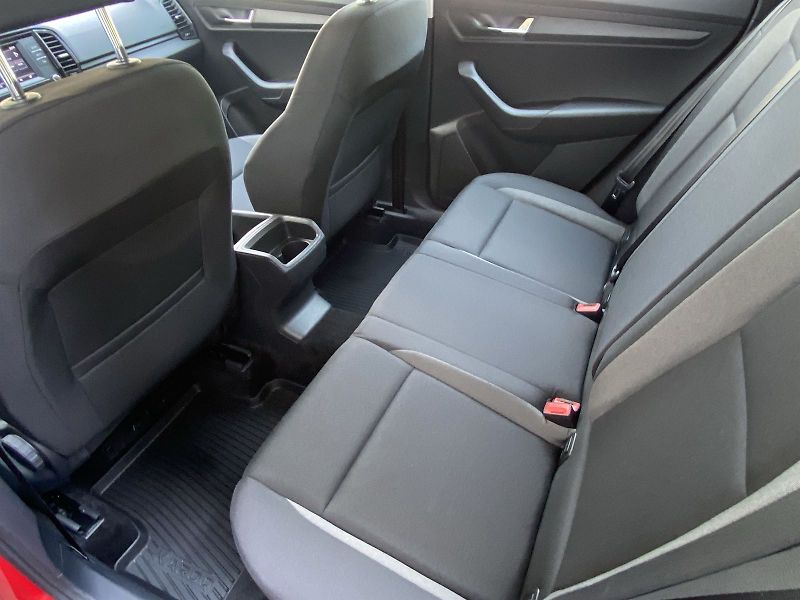 Škoda Karoq (2020) 1.0 TSI Active + - fotka 9 z 28