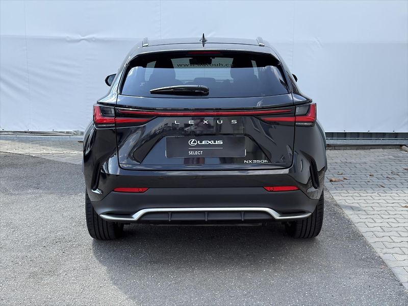 Lexus NX 350h 2,5 F-sport TOP, 4x4 - fotka 5 z 28