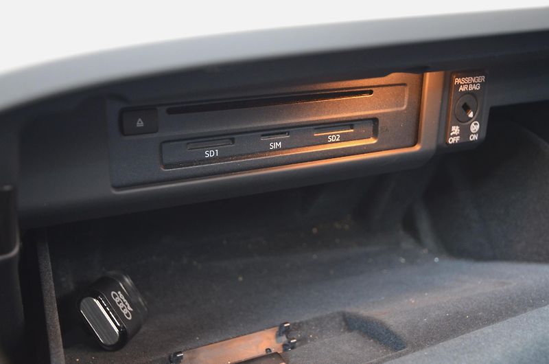 Audi A5 (2019) 2.0 TDi 140kW AT / Bi-XENON - fotka 33 z 36