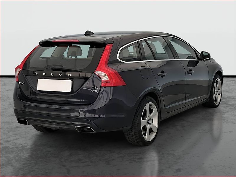 Volvo V60 (2017) T6 AWD, 4X4, Automat - fotka 5 z 16