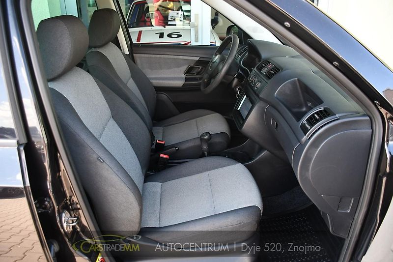 Škoda Fabia 1.2TSi 2xPNEU - fotka 17 z 45