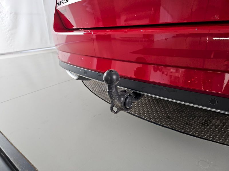 Škoda Superb (2023) 2.0TSi 140kW DSG SPORTLINE TAŽ - fotka 29 z 32