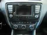 Škoda Octavia (2014) 2.0 TDi, RS, navi, park.asist - náhled 13