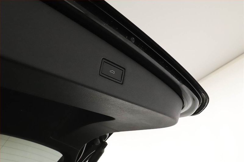 Volkswagen Tiguan Allspace (2023) Elegance 1.5 TSI - fotka 12 z 19
