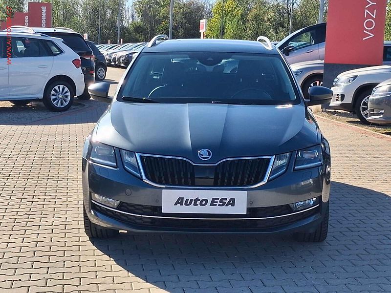 Škoda Octavia (2020) 2.0 TDI, LED, navi, AC - fotka 2 z 19