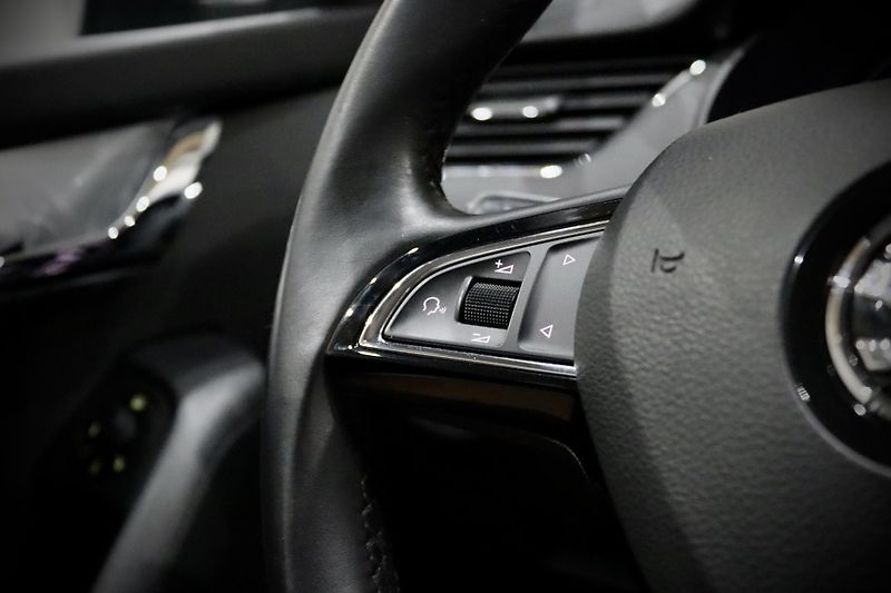 Škoda Octavia 3 FL Combi 1.4 TSI 110 kW - fotka 21 z 29