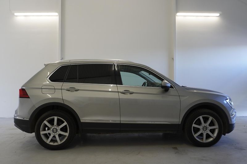 Volkswagen Tiguan (2016) 2.0TDi - 140 kW HIGHLINE 4x4 - fotka 4 z 31