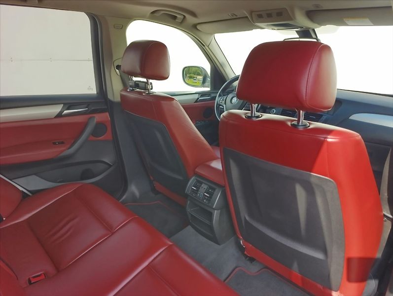BMW X3 2,0 D X-drive aut. Kůže Bi-xen - fotka 23 z 53