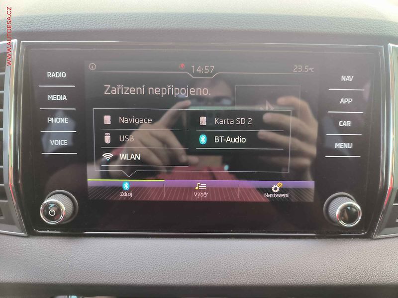 Škoda Karoq (2018) 1.0 TSi, Ambition, LED, navi - fotka 12 z 25