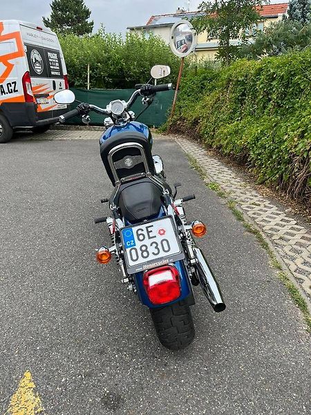 Harley-Davidson (2006) XL 883 C Sportster Custom - fotka 8 z 13