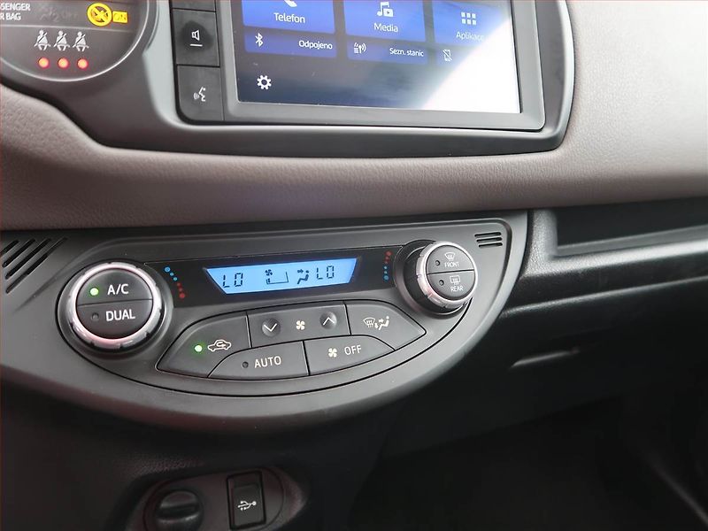 Toyota Yaris (2020) 1.5 Dual VVT-i, ČR,1.maj - fotka 15 z 18
