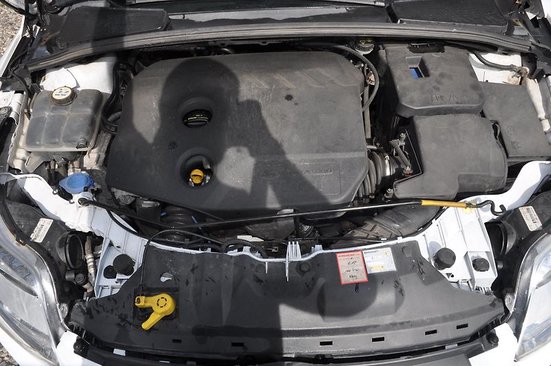 Ford Focus 1.6TDCi 85kW KOMBI - fotka 9 z 13