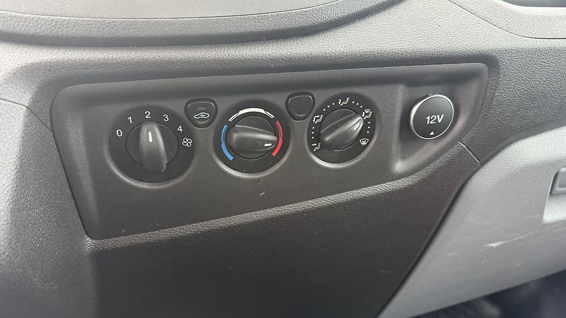 Ford Transit (2016) 2.2TDCI 3 STRANNÝ SKLÁPĚČ  - fotka 14 z 17