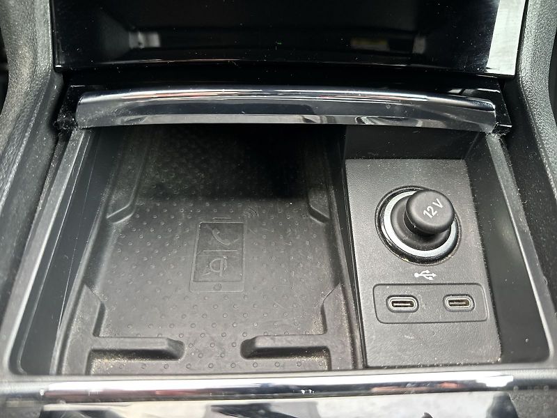 Škoda Karoq (2020) 2.0 TDI 4x4 DSG Sportline - fotka 27 z 36