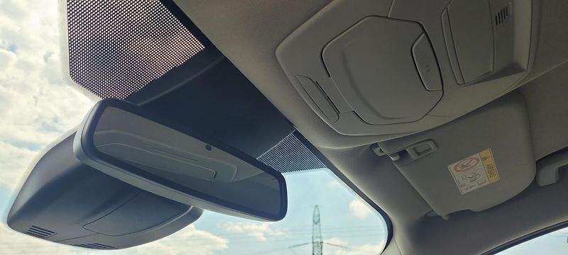 Ford Kuga (2017) 2,0TDCi 132kW DSG 4×4 Vignale  - fotka 35 z 52