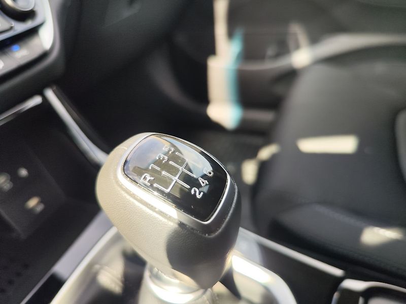 Hyundai i30 1.5 T-GDI/103kW Style - fotka 25 z 34