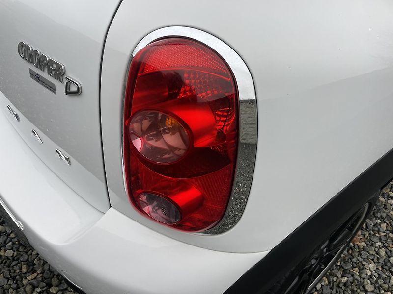 Mini Countryman 2.0SD 110PS COOPER D AUTOMAT!! - fotka 44 z 189