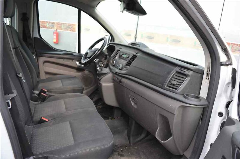 Ford Transit (2022) CUSTOM 2,0 ECOBLUE - fotka 15 z 17