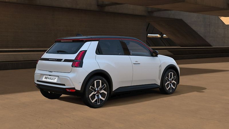 Renault 5 E-TECH (2026) Techno 150k comfort range - fotka 3 z 9