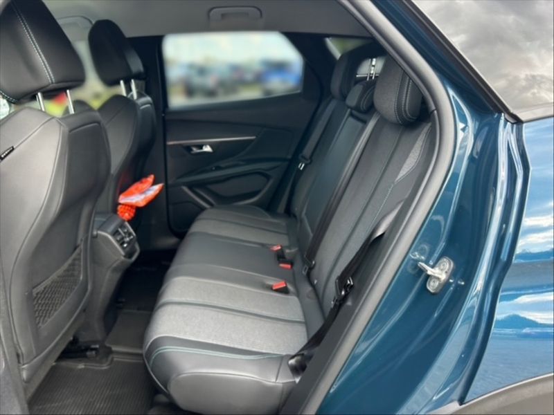 Peugeot 3008 1,5 bHDi 130 Allure - fotka 8 z 11