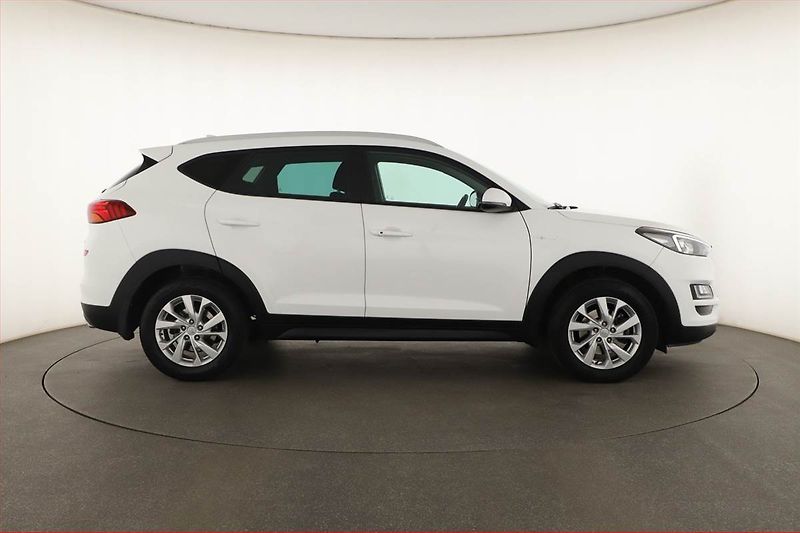 Hyundai Tucson (2020) Adventure 1.6 CRDi, ČR,1.maj - fotka 6 z 21