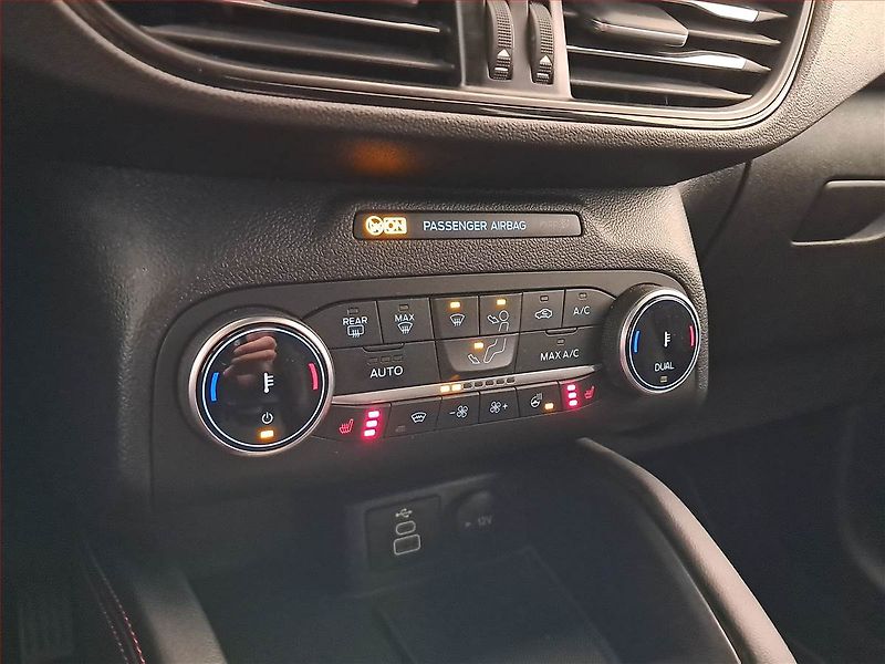 Ford Kuga (2024) ST-Line X 2.5 Plug-in Hybrid - fotka 18 z 22