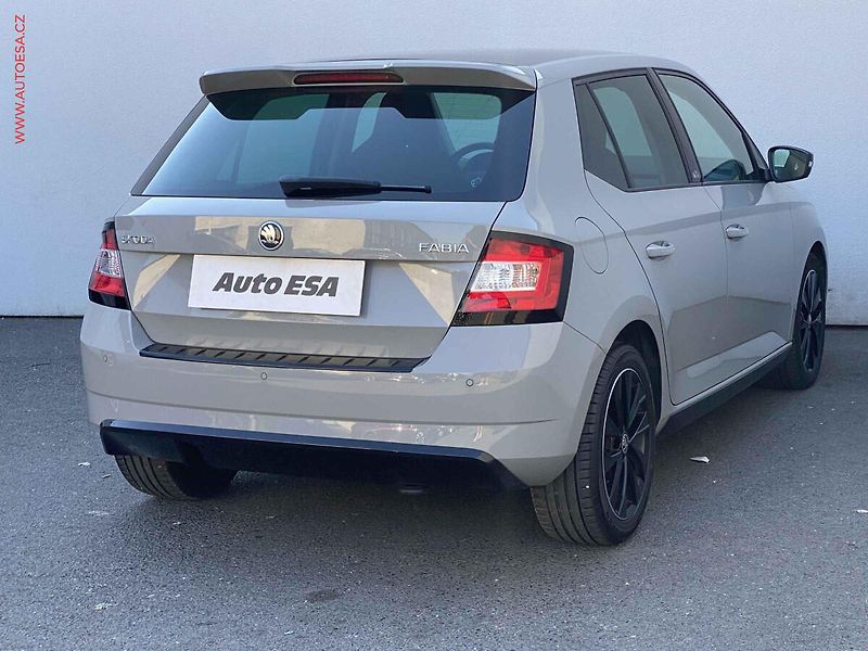 Škoda Fabia (2017) 1.2 TSi, Monte Carlo, panor - fotka 4 z 19