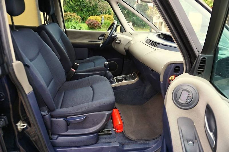 Renault Espace (2005) EXPRESION 1,9 DCI 88 kW - fotka 22 z 41