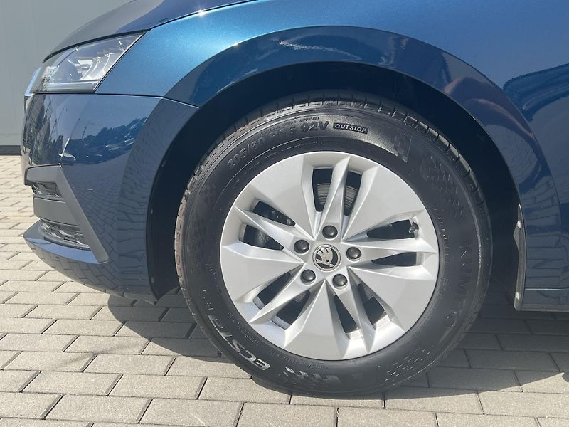 Škoda Octavia (2024) 1,5TSi AMBITION 110kW - fotka 36 z 39