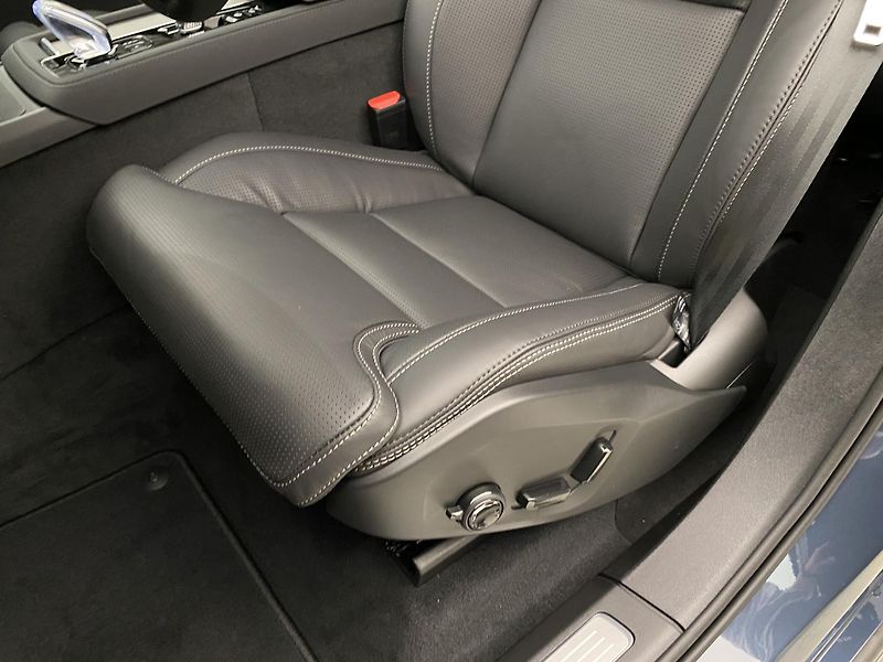 Volvo XC90 (2026) B5 AWD AUT BLACK EDITION PLUS  - fotka 30 z 74