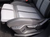 Opel Grandland Ultimate Hybrid 1.2T 107kW - náhled 33