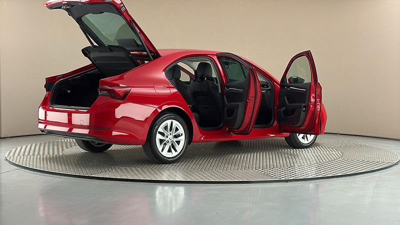 Škoda Octavia 2.0 TDI Style - fotka 6 z 26