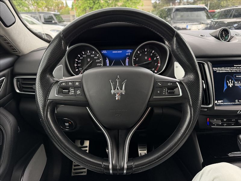 Maserati Levante 3.0V6 SQ4 - fotka 13 z 35